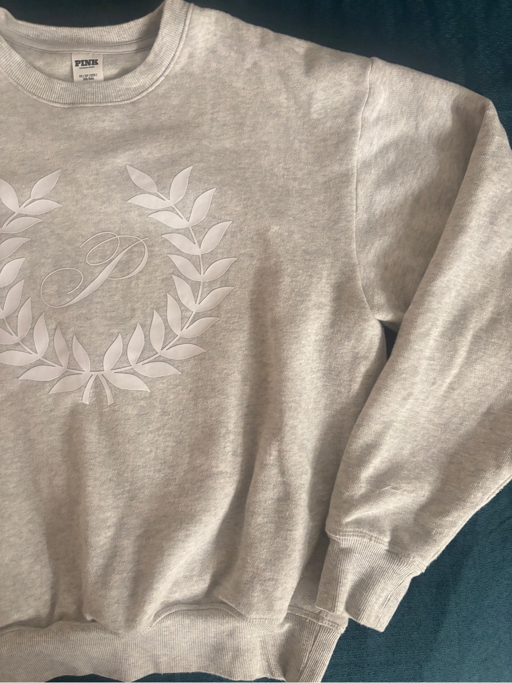 PINK Victoria's Secret Women’s Light Gray Crewneck Sweatshirt
